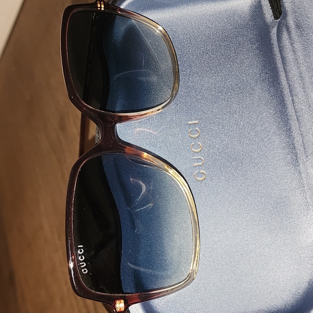 Gucci Women's Gradient Burgandy Sunglasses - Picture 2 of 7
